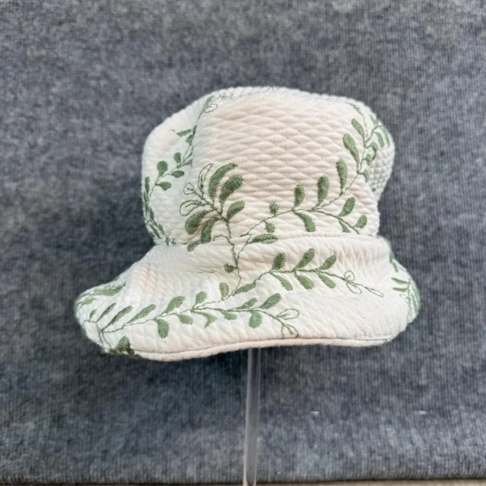 N/A quilted bucket